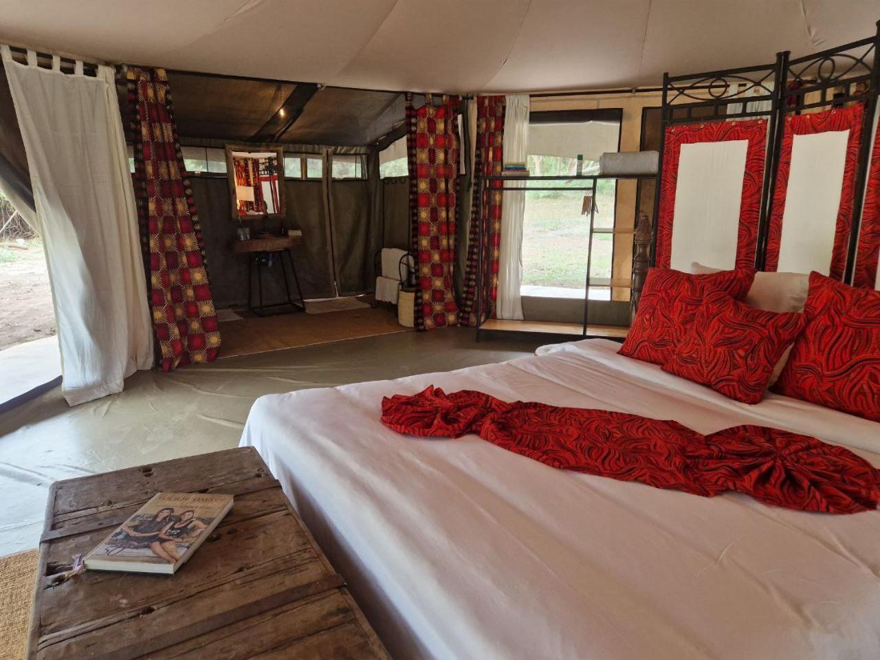 Dolly Farm & River Camp, Luxury Tents Usa River Luaran gambar