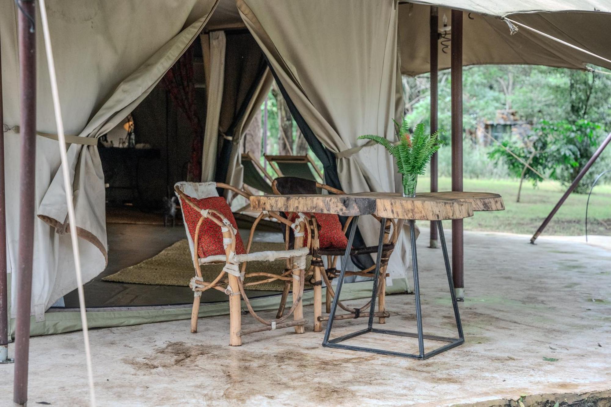 Dolly Farm & River Camp, Luxury Tents Usa River Luaran gambar